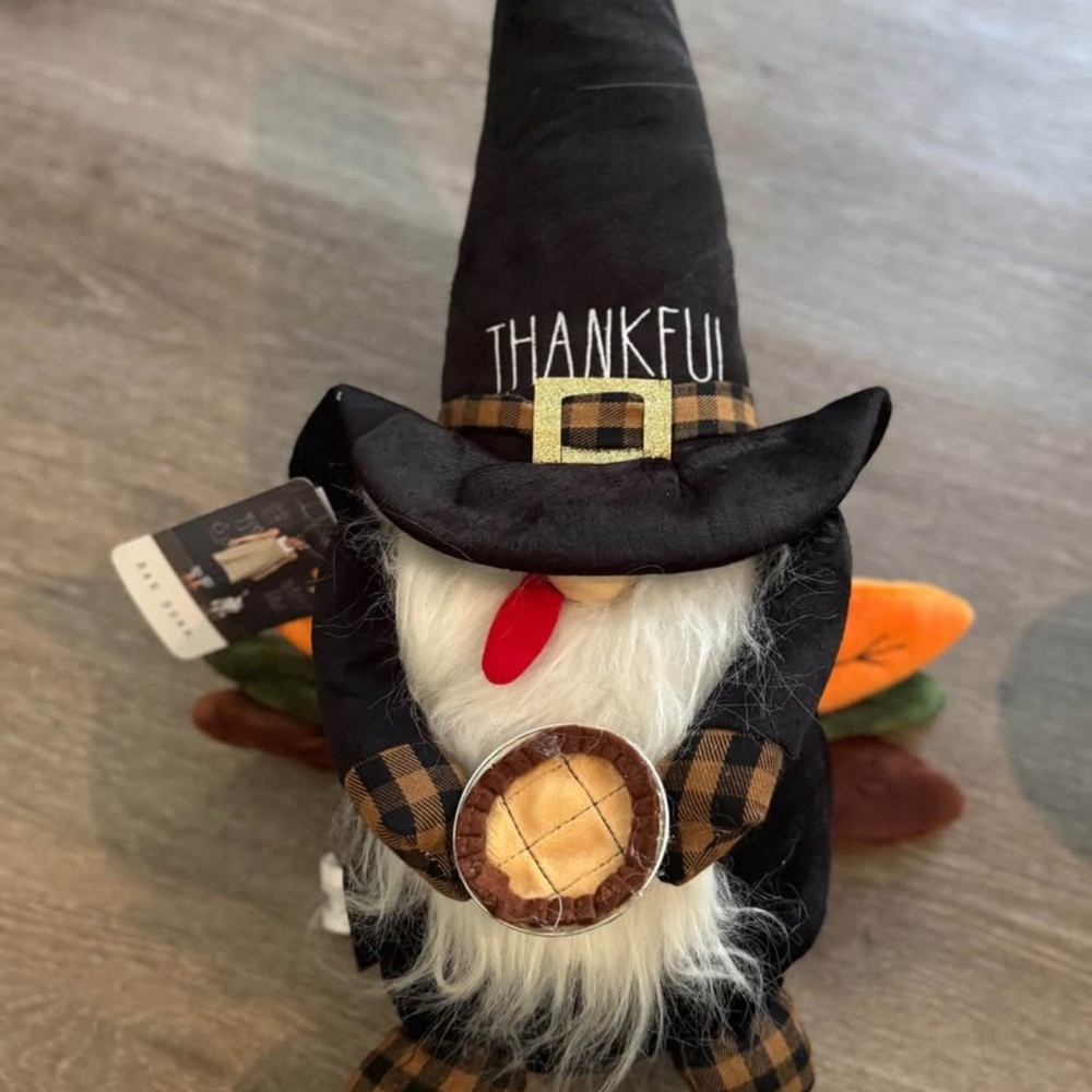 Rae Dunn Thankful Gnome